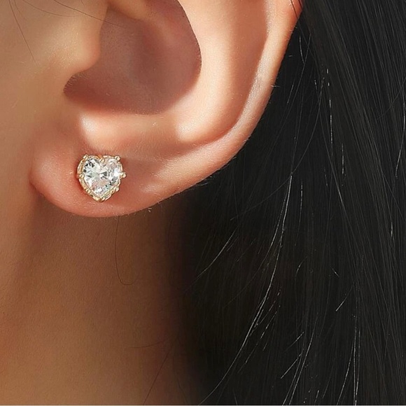 Heart Clear Rhinestone Stud Earrings - Picture 2 of 2